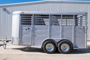 Nuevo Remolque para Caballos de Servicio Pesado con Eje Tándem y Parachoques para un Transporte Seguro de Animales - Product Image 5