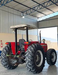 รถแทรกเตอร์แมสซีย์เฟอร์กูสัน 390 ขับเคลื่อน 4 ล้อ สำหรับงานเกษตรกรรม พร้อมห้องโดยสารแบบปิด - Product Image 3