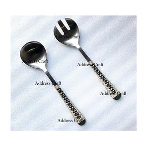 Cadeau de Noël Ensemble de serveurs à salade faits à la main avec poignée en résine créative Logo personnalisé Outils à salade Grande cuillère de service Fourchette Couverts - Product Image 6