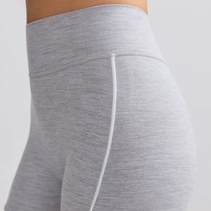 Conjunto de Yoga de Dos Piezas para Mujer, Estilo Veraniego, Corte Regular Ajustado, Ropa Deportiva, Nuevo Estilo, Diseño OEM, Brasier y Pantalones Cortos - Product Image 6