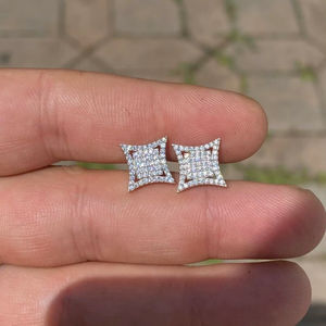Pendientes de Diamante Moissanite VVS Hechos a Mano con Diseño de Cometa en Plata 925 Chapada en Oro, Joyería Minimalista a Bajo Precio - Product Image 1