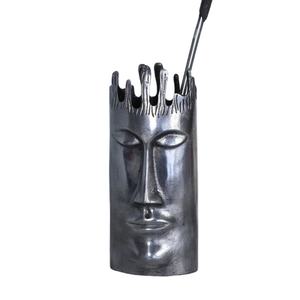 Industria Tendencia Cara Escultura humana Decoración de mesa Florero de metal Lujo Moderno Color plateado con tamaño de logotipo personalizado - Product Image 1