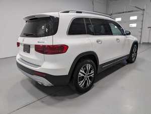 Mercedes-Benz GLB 250 AWD 4MATIC 2025 Usado, Motor 2.0L Turbo de 4 Cilindros en Línea con Asistencia Híbrida Suave - Product Image 4