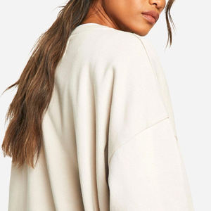 Sudadera de Mujer de Color Sólido con Diseño de Logotipo Personalizable, Diseño Transpirable a Precio Económico para Invierno, Servicio OEM - Product Image 5