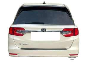 MPV Familiar Usado de 8 Plazas, 2022 |   Transmisión Automática 4x4, Motor V6 de 6 Cilindros, 100HP, Clase 147, 000 KM - Product Image 4