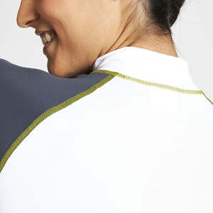 Vêtements de sport légers de chemise de Rashguard de Compression de femmes de haute qualité pour le yoga et l'usage extérieur - Product Image 3