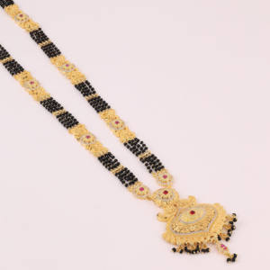 Mangalsutra chapado en oro con colgante, temporada de bodas, regalo de ocasión tradicional y especial para mujer, chapado en oro laminado - Product Image 2