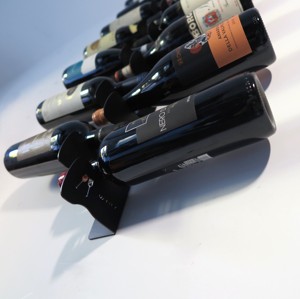 CKWINE Porte-bouteilles mural moderne en fer, capacité 10-19 bouteilles et 4 verres à pied, support suspendu pour présentation de vin rouge, pour la maison - Product Image 4