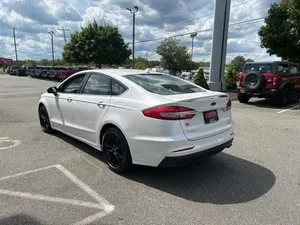 Ford Fusion SE 2019 - Product Image 3