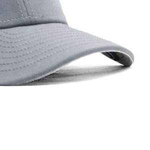 Gorra deportiva snapback perforada de poliéster transpirable de secado rápido, con diseño y logotipo personalizados de alta calidad, hecha en Pakistán. - Product Image 6