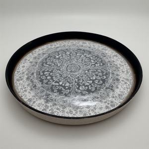 Placa de cargador de resina Golden Mocha con mezclas de mármol terroso y acabado pulido para experiencias gastronómicas exclusivas - Product Image 6