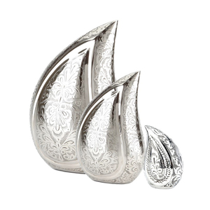 Diseño en forma de lágrima, las últimas urnas de cremación de plata, modernas, perfectas para cenizas de adultos, textura en relieve artesanal - Product Image 3