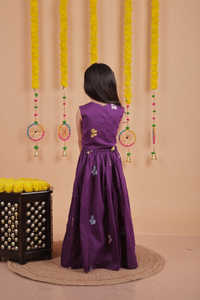 Ensemble Lehenga Choli en coton brodé pour filles, vêtements de fête ethniques Lehnga pour les mariages indiens (1-12 ans) - Product Image 2