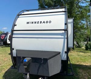 Caravane d'occasion Winnebago Industries Hike H210RB 2021 prête à la vente - Product Image 1