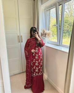 Costume indien traditionnel Georgette Sharara avec broderie et Dupatta lourd par Shree Indian Exports - Product Image 6