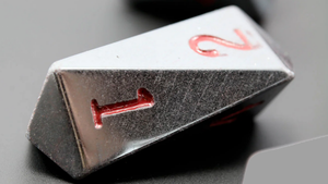 Dados de Pirita de Alta Calidad, Híbridos, 10 Piezas, Dados de Piedras Preciosas Grabadas, Juego de Dados Personalizados, Dados de Cristal Natural Vikingo, Mayorista - Product Image 4