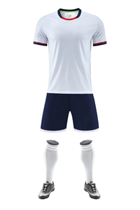 Uniformes de fútbol personalizados de etiqueta privada al por mayor Kits de equipo Premium Proveedor de uniformes de fútbol de poliéster OEM - Product Image 3