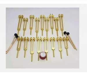 Ensemble de 18 diapasons sacrés 9 Solfeggio et 9 chakras, ensemble de diapasons lestés en or.. - Product Image 4