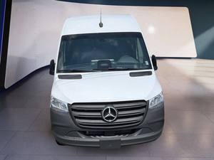 NUOVO Furgone Sprinter Bianco 2025, Motore 2.0L I4 (170 CV), 4 Cilindri, 4X4, 2 Assi, Alimentazione Diesel, Trazione Posteriore, Trasmissione Automatica, Guida a Sinistra - Product Image 4