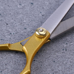 Ciseaux de coiffeur professionnels, Super coupe, 5.5 pouces, poignée dorée, ciseaux de coupe de cheveux robustes en acier inoxydable - Product Image 6