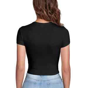 T-shirt court tendance pour femme avec logo personnalisé, vêtements de club et hip-hop, t-shirt à col rond de qualité supérieure à manches courtes pour la marque. - Product Image 3