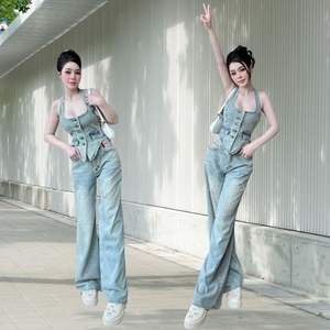 Conjunto de blusa vaquera de manga corta y pantalón largo, ideal para un aspecto pulido en el trabajo o para un día informal. - Product Image 5