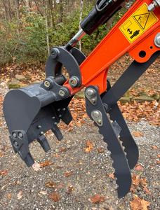 ENVÍO GRATUITO, Miniexcavadora de Orugas de 1 Tonelada, Nueva, con Certificación EPA y CE, Motor de Gasolina Briggs de 15 hp, ROPS Abierto, Pulgar Hidráulico - Product Image 4