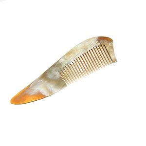 Vente en gros de peignes en corne de Wolman antistatiques Taille personnalisée Peigne à cheveux poli Meilleure qualité pour salon - Product Image 1