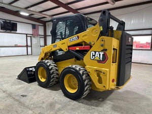 รถตักขนาดเล็กรถตัก242D3ดินด้านหน้าแบบใช้แล้ว - Product Image 5