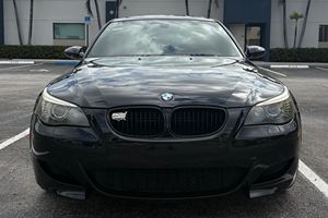รถมือสอง BMW M5 ปี 2008 พวงมาลัยซ้าย/ขวา - Product Image 2
