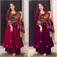 CONCEPTEUR CHINON SEQUENCE BRODERIE BANDHANI IMPRIMÉ 3 Pièces Hiver Ensemble Hauts Longs Fond Rose 2pcs Velours Tissu Motif Floral
