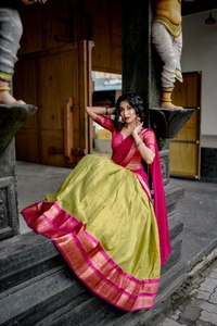 Designer Kanchipuram soie Lehenga avec zari tissage travail Lehenga choli, demoiselles d'honneur lehenga, mariage fonction porter Lehenga. - Product Image 4