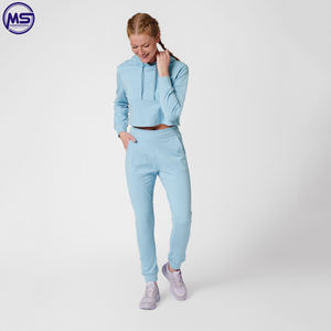 Venta caliente mujeres cómodas de longitud corta logotipo personalizado impresión 2025 nuevo diseño Crop Top sudaderas con capucha - Product Image 5