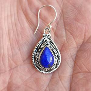 Boucles d'oreilles pendantes en argent sterling faites à la main, pierre précieuse en lapis-lazuli en forme de poire, forme de goutte d'eau, bijoux bohèmes pour anniversaire - Product Image 6