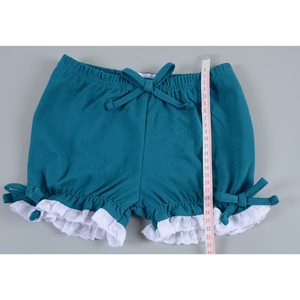 Venta al por mayor de bombachos personalizables de algodón para niñas, pantalones cortos transpirables hechos en Pakistán, ropa de boutique para niños - Product Image 3