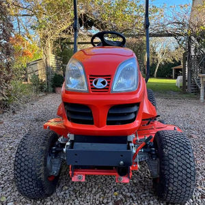 COMPRE LA CORTADORA DE CÉSPED KUBOTA GR2120 CON RECOLECTOR DE CÉSPED Y PROTECCIÓN ANTIVUELCO - Product Image 1