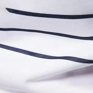 Polo ajustado a rayas con bloque de color para uniformes de equipo, tela de secado rápido, tarifa al por mayor, camisetas de hombre con logotipo personalizado de alta calidad - Product Image 3