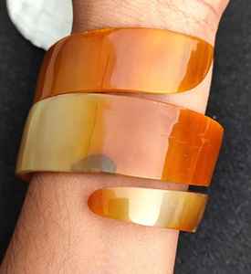 Best-seller Bracelet manchette en corne de buffle classique unisexe Nouvelle arrivée Design découpé Poignets polis Couleurs naturelles pour mariage - Product Image 2