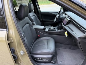 SUPER CLEAN 2025 JE-EP CHE-RO-KEE OVERLAND 4WD TRANSMISIÓN AUTOMÁTICA 4 CILINDROS - Product Image 2