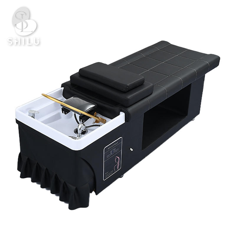 Lit de shampooing avec des selles