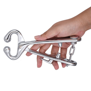 Soporte para Punta de Gancho (Bull Nose Holder) Reutilizable de Acero Inoxidable Ajustable y Duradero, Instrumento Veterinario para Diagnóstico e Inyección en Ganado - Product Image 2