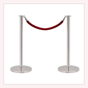 Barrera de cola de acero inoxidable pulido de lujo con cuerda roja elegante para hoteles, bancos y restaurantes - Product Image 3