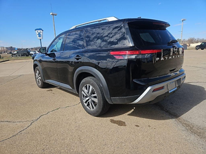 ( T&D ) นิสสัน พาธไฟน์เดอร์ SUV มือสอง สภาพดี - Product Image 3