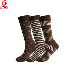 Chaussettes de sport pour femmes très vendues, chaussettes de course professionnelles, séchage rapide, élastiques, logo corporel, usage quotidien - Product Image 4