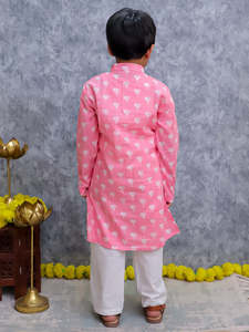 Ensemble pyjama Kurta en coton d'excellente qualité pour garçons | Tenue ethnique confortable du fabricant indien - Product Image 3