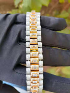 Reloj de Acero Inoxidable con Movimiento de Cuarzo de Cristal y Esfera Personalizada con Números Romanos, Resistente al Agua, Unisex, de Lujo, para Regalo - Product Image 3