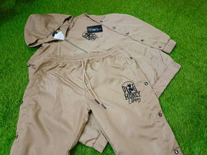 Survêtement personnalisé pour sororité grecque pour femmes avec boutons-pression Ensemble élégant à capuche pour les événements de sororité et la vie grecque - Product Image 3