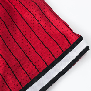 Short de sport pour hommes personnalisé OEM Tissu en maille à motif solide Style décontracté Décoration lavée Impression par sublimation Logos de basket-ball XS - Product Image 4