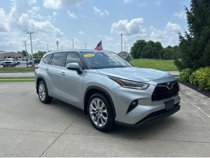 รถยนต์มือสอง ปี 2019 รุ่น Highlander SUV สีขาว 7 ที่นั่ง เกียร์อัตโนมัติ ระบบขับเคลื่อนสี่ล้อ ไฟหน้า LED เบาะหนัง ยาง R20 - Product Image 4