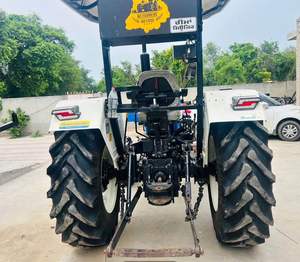 Pour New Holland 3630 Tracteur 2016 2WD Wheel Drive utilisé avec les composants essentiels du moteur et de l'engrenage - Product Image 2